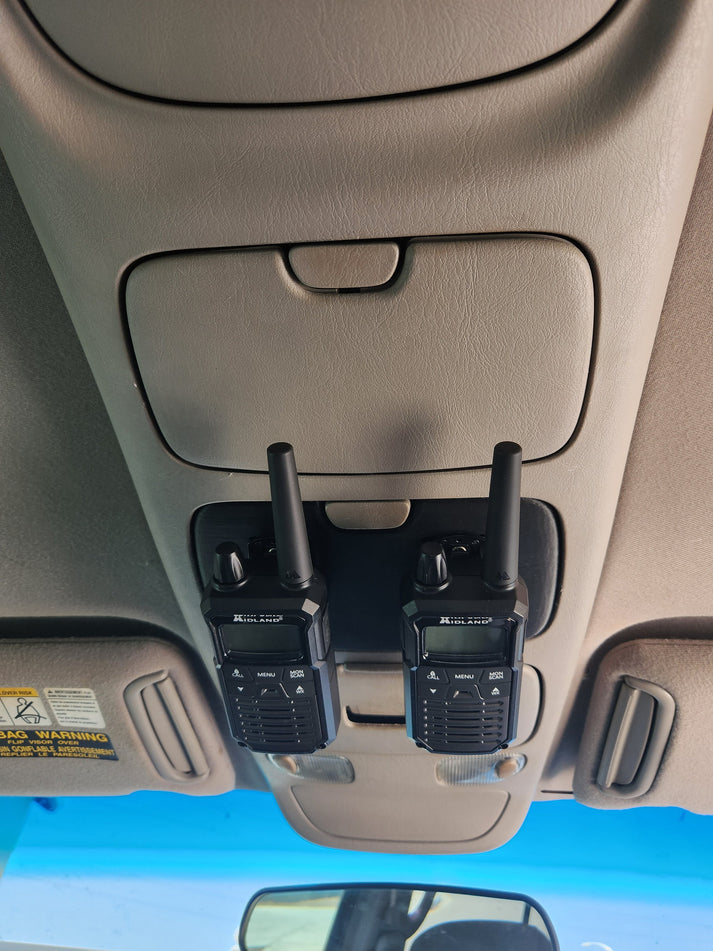 01-07 Sequoia Tundra Overhead Walkie Talkie Radio Mount Installed